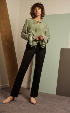 Look 10